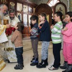 Навестил детей на отдыхе в Сербии Патриарх Ириней