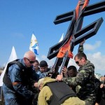 На месте смерти участников обороны Севастополя воздвигнут поклонный крест